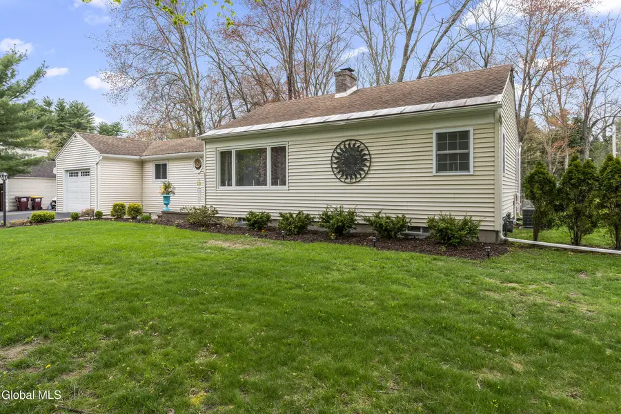 16 Morningside Drive, Guilderland, NY 12303 - #3