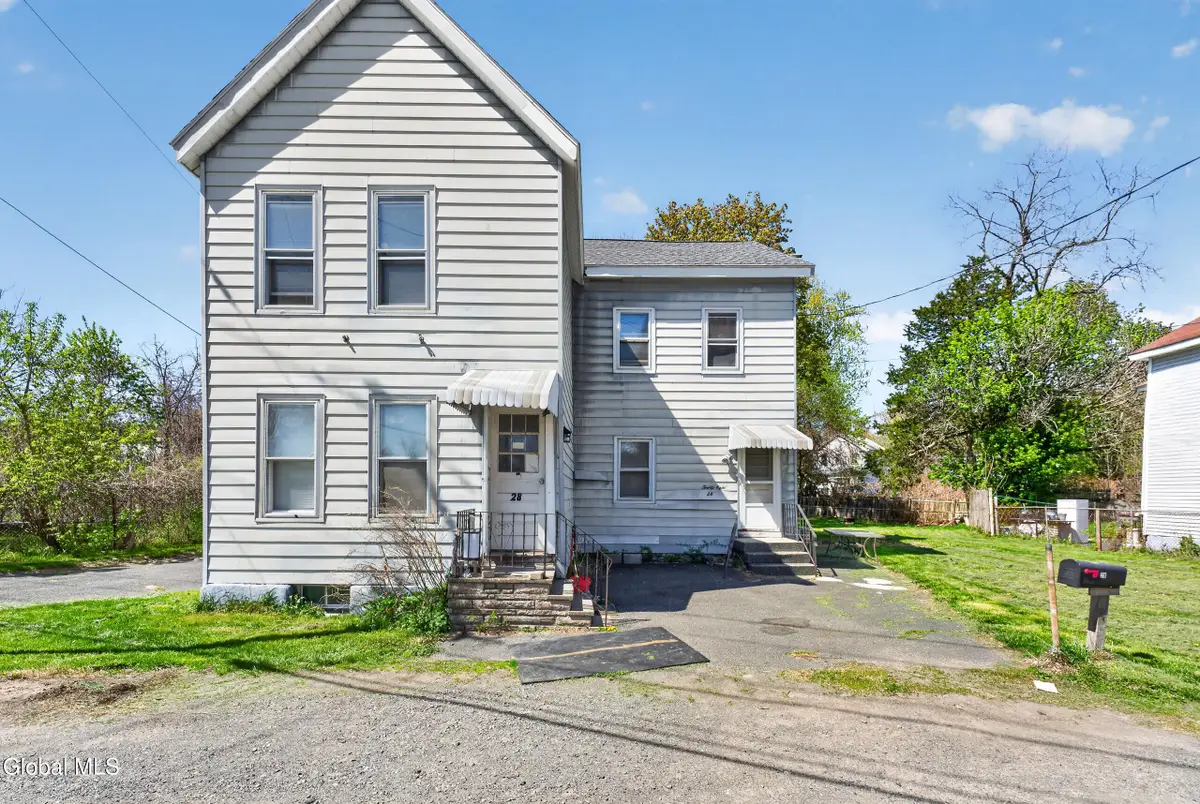 28 Mohawk Avenue, Waterford, NY 12188 - #1
