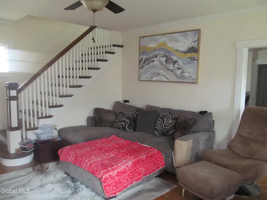 1103 Earl Avenue, Schenectady, NY 12309 - #3