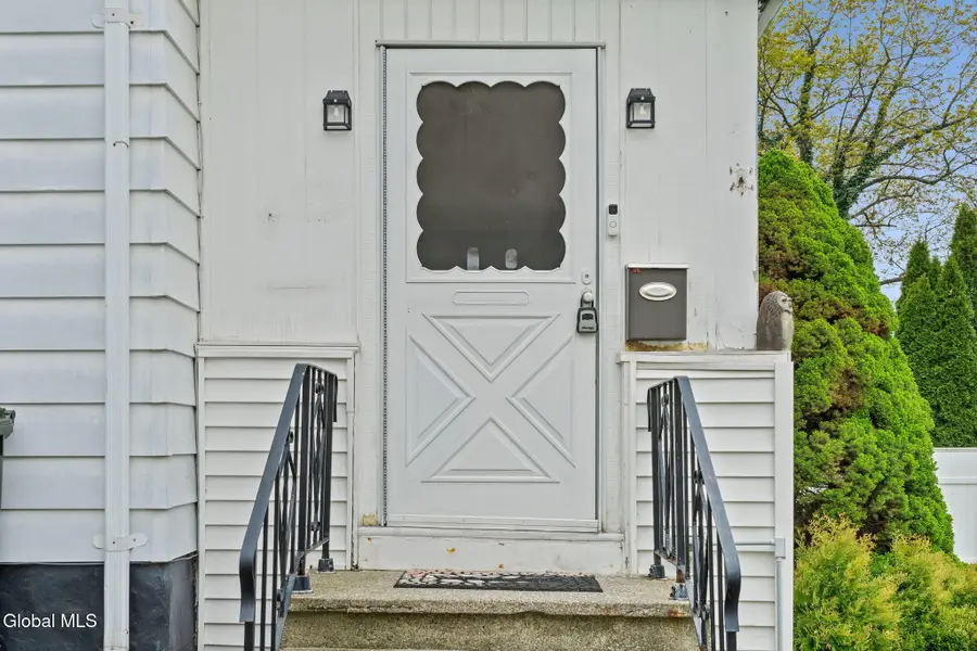 1524 Avenue A, Watervliet, NY 12189 - #3