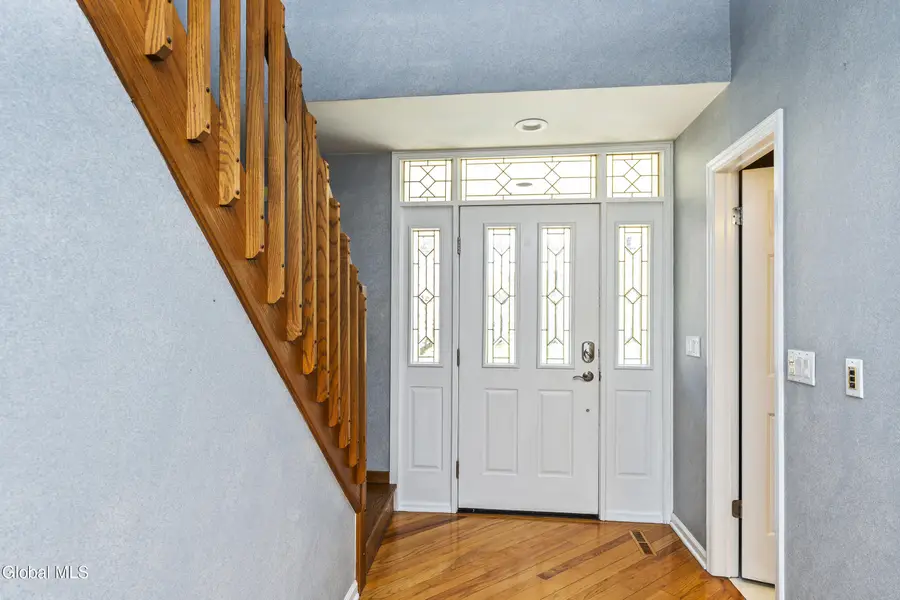 950 Gloucester Place, Niskayuna, NY 12309 - #2