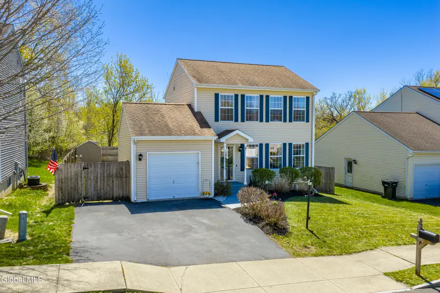6 Cobblestone Lane, Troy, NY 12180 - #2
