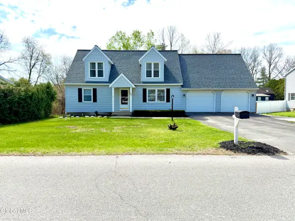 15 Wynnefield Drive, South Glens Falls, NY 12803
