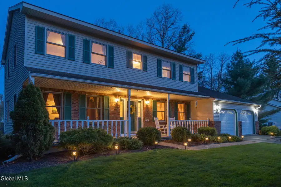 4 Ridge Lane, Halfmoon, NY 12019 - #2