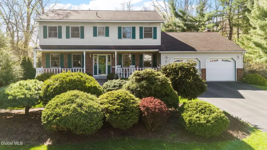 4 Ridge Lane, Halfmoon, NY 12019 - #3