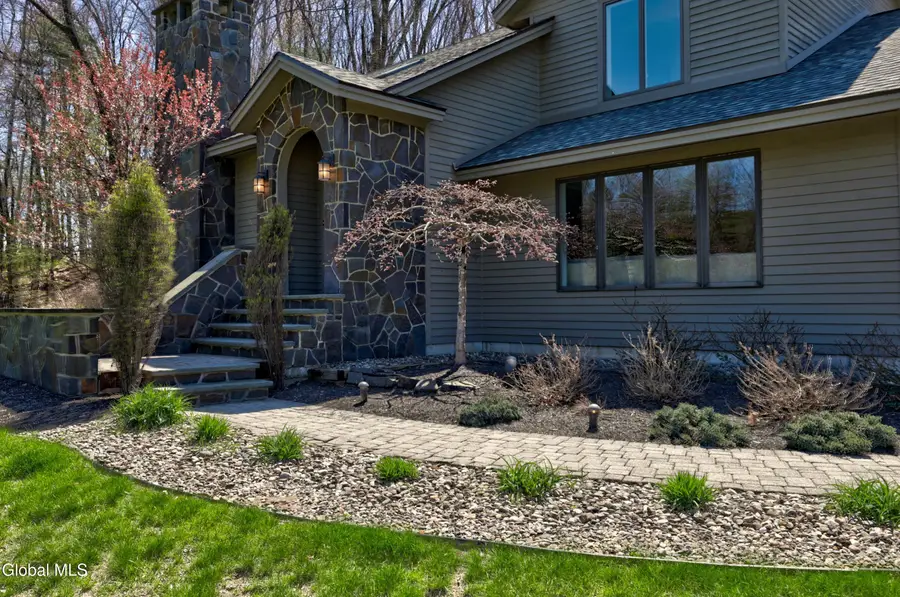 1 Rainbow Way, Ballston Spa, NY 12020 - #2