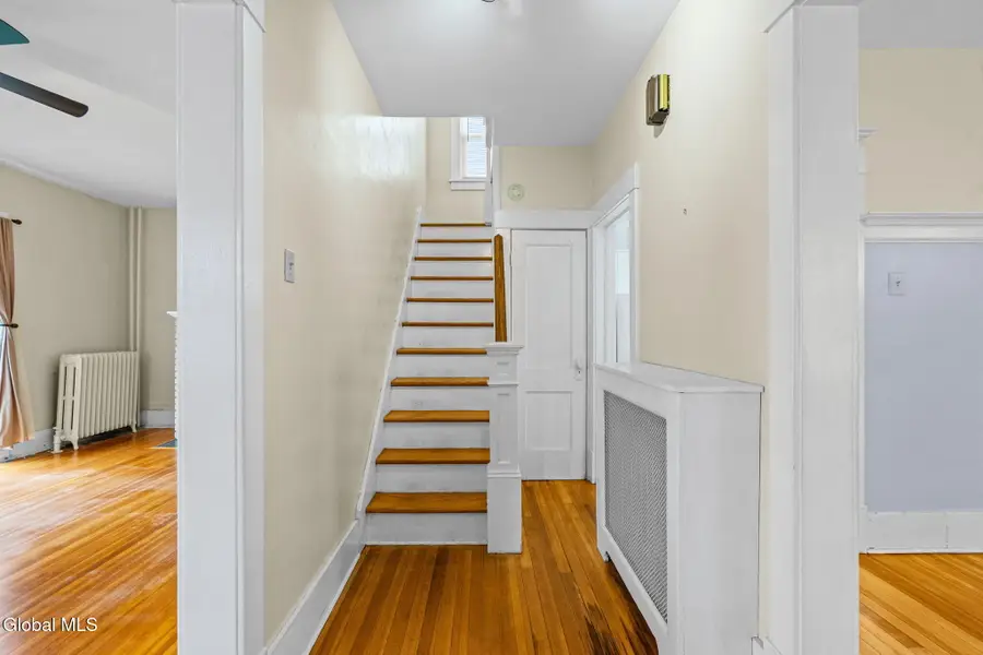 18 Oakwood Street, Albany, NY 12208 - #3
