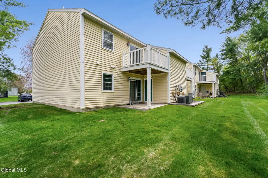 184 Cedarview Lane, Colonie, NY 12189 - #3