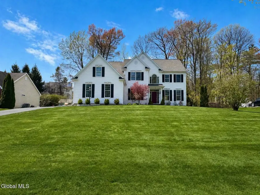 10 Tarragon Terrace, Halfmoon, NY 12065 - #3
