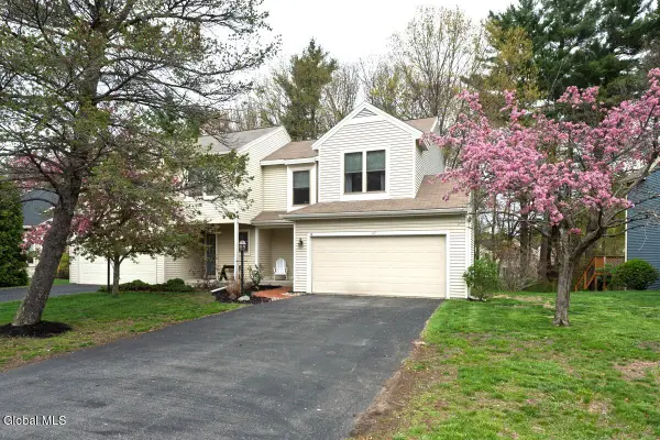 117 Garnett Lane, Guilderland, NY 12159