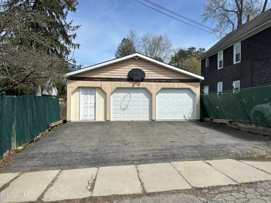 34 Franklin Street, Gloversville, NY 12078 - #2