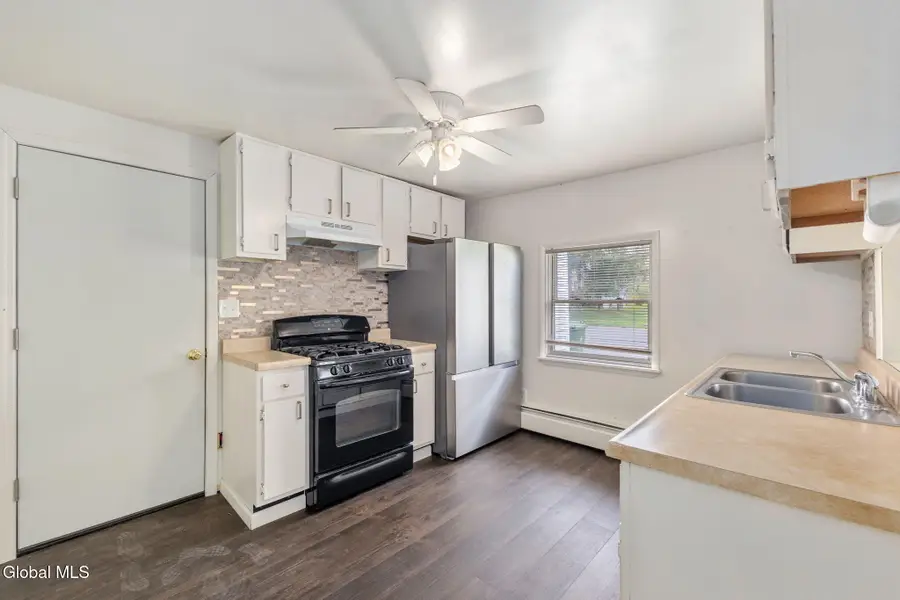 287 New York Avenue, Cohoes, NY 12047 - #3
