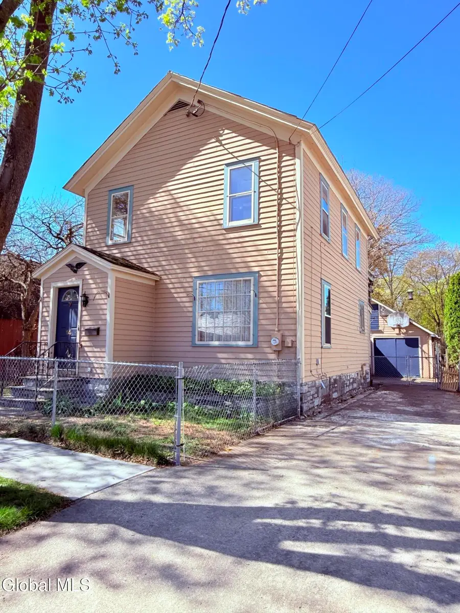14 Davis Street, Glens Falls, NY 12801 - #2