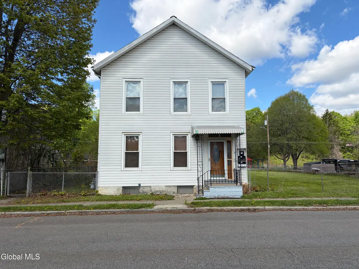 82 4th Street, Waterford, NY 12188 - #1