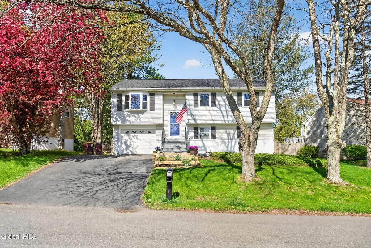 8 Daniel Street, Rensselaer, NY 12144 - #1