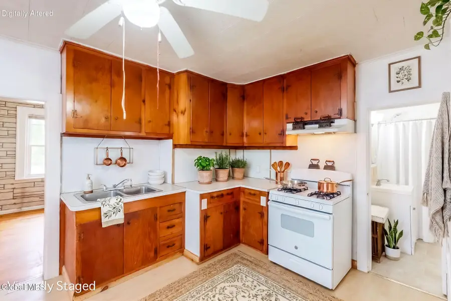 21 Moore Street, Albany, NY 12202 - #3