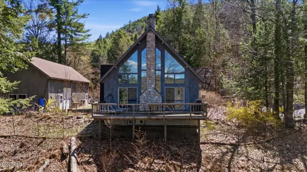 2082 S Shore Road, Hadley, NY 12835