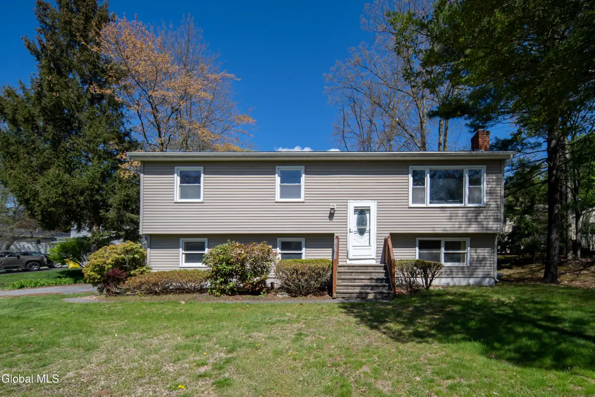 48 Wilshire Drive, Colonie, NY 12205 - #1