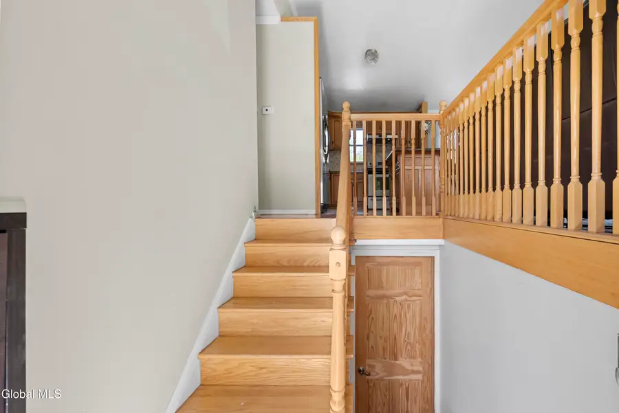 48 Wilshire Drive, Colonie, NY 12205 - #3