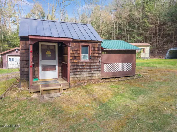 2284 Pumpkin Hollow Road, Davenport, NY 13820