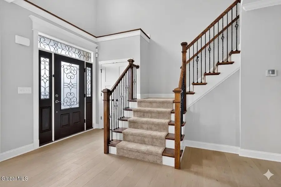 7 Sudbury Square, Latham, NY 12110 - #2