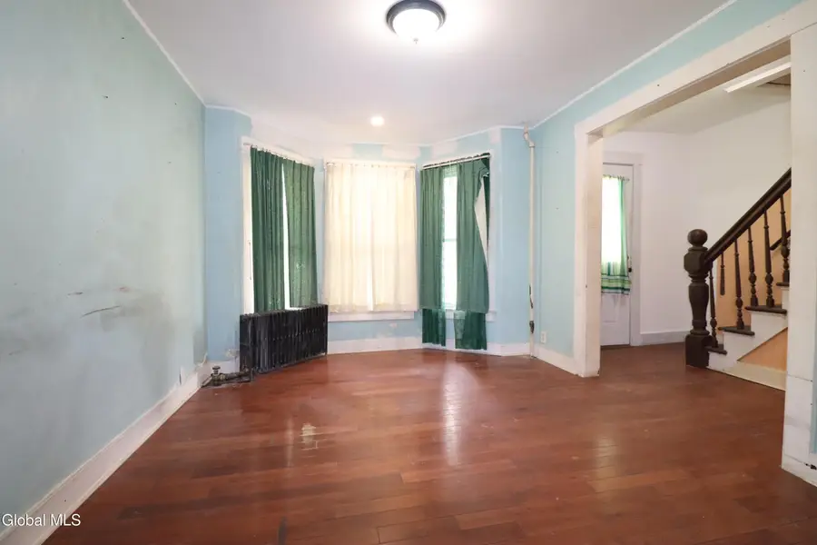 10 Daggett Terrace, Schenectady, NY 12307 - #3