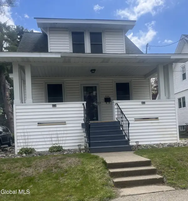 824 Dean Street, Schenectady, NY 12309