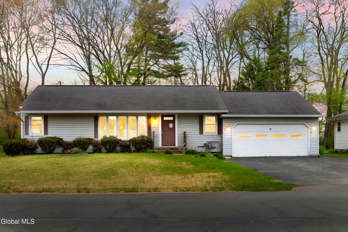 10 Leto Road, Westmere, NY 12203 - #1