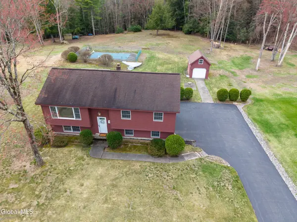 45 Laurel Lane, Queensbury, NY 12804