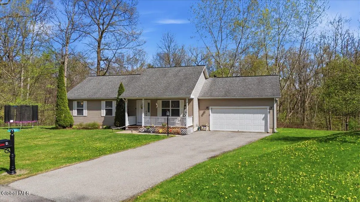 4 Mockingbird Lane, Moreau, NY 12828 - #1