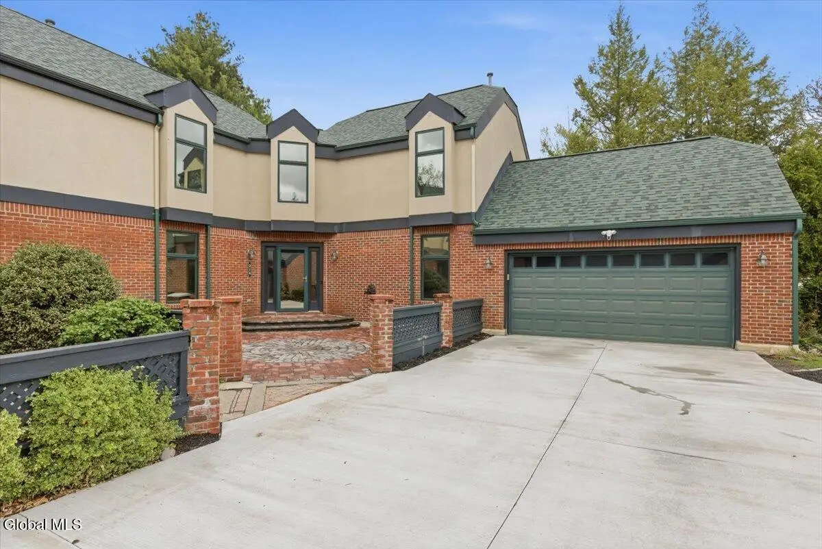 214 Colonial Avenue, Albany, NY 12208 - #1