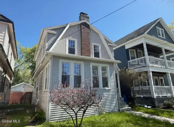 31 Woodlawn Avenue, Albany, NY 12208