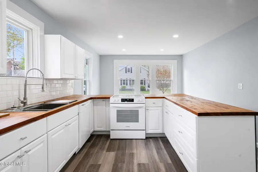 27 W Notre Dame Street, Glens Falls, NY 12801 - #3