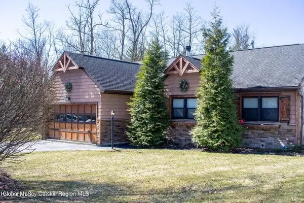1441 Thickett Road, Schodack, NY 12033
