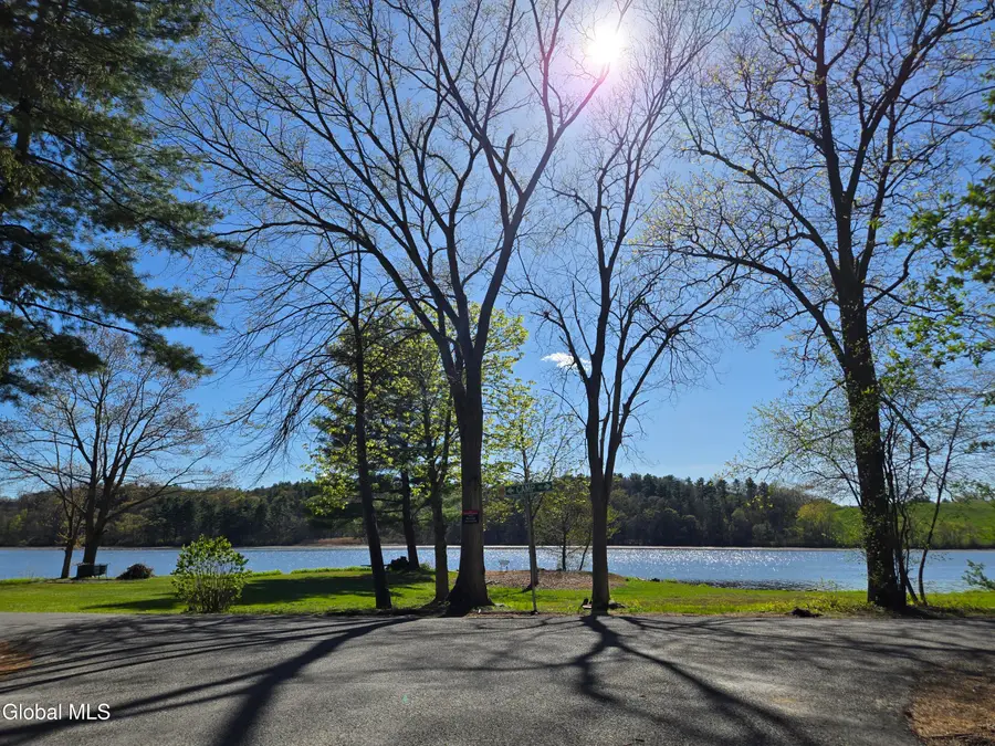 5 Sunset Street, Rexford, NY 12148 - #2