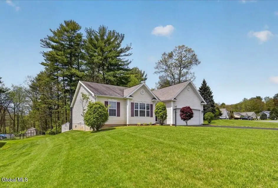 1 Slatestone Drive, Scotia, NY 12302 - #1