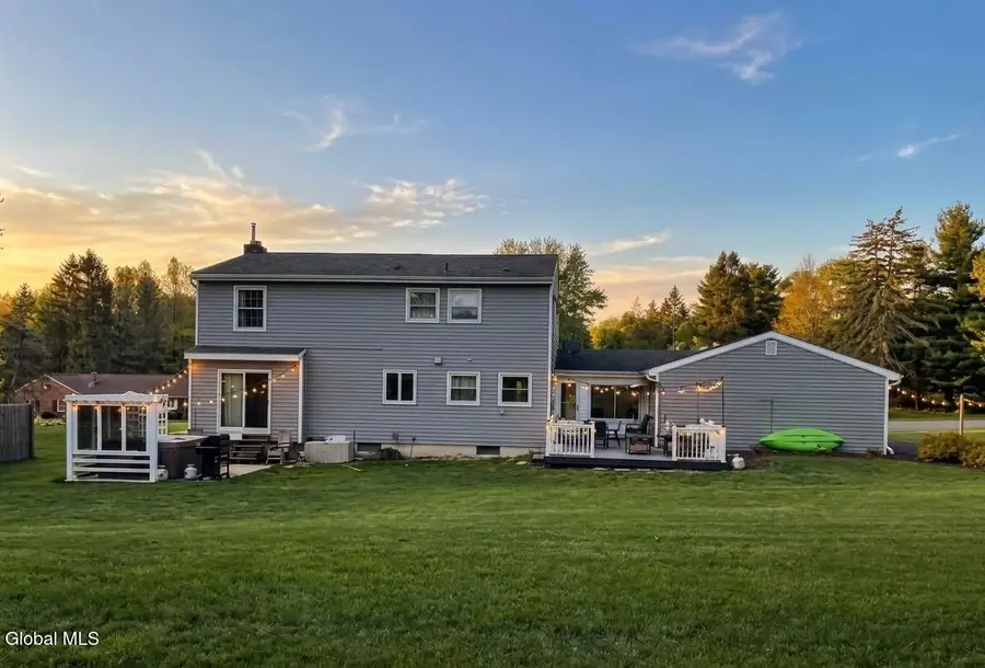 2155 Orchard Park Drive, Niskayuna, NY 12309 - #2