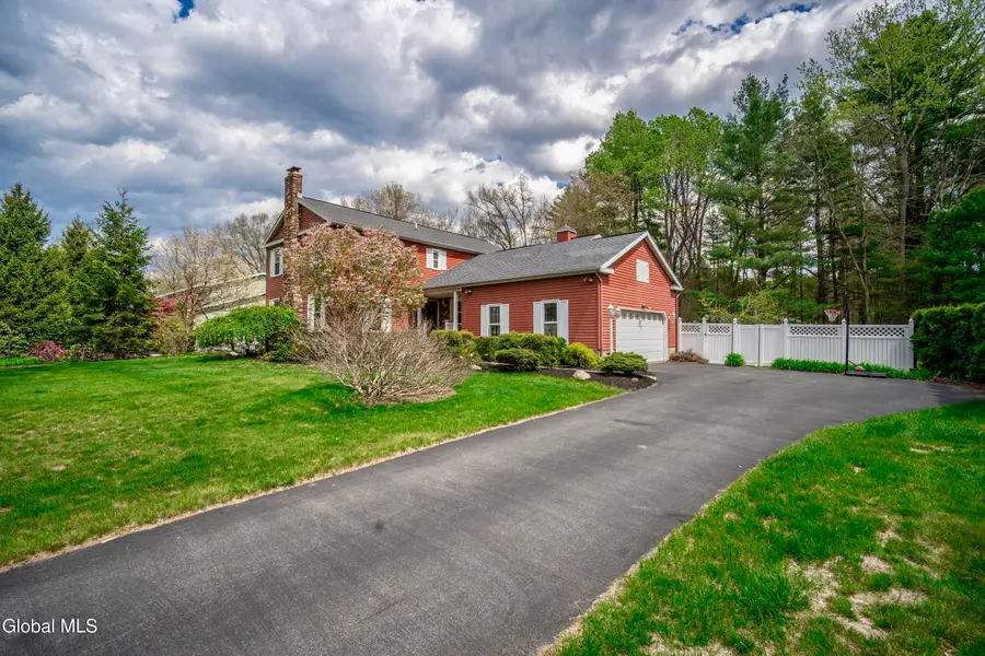 13 Royal Oak Drive, Clifton Park, NY 12065 - #2