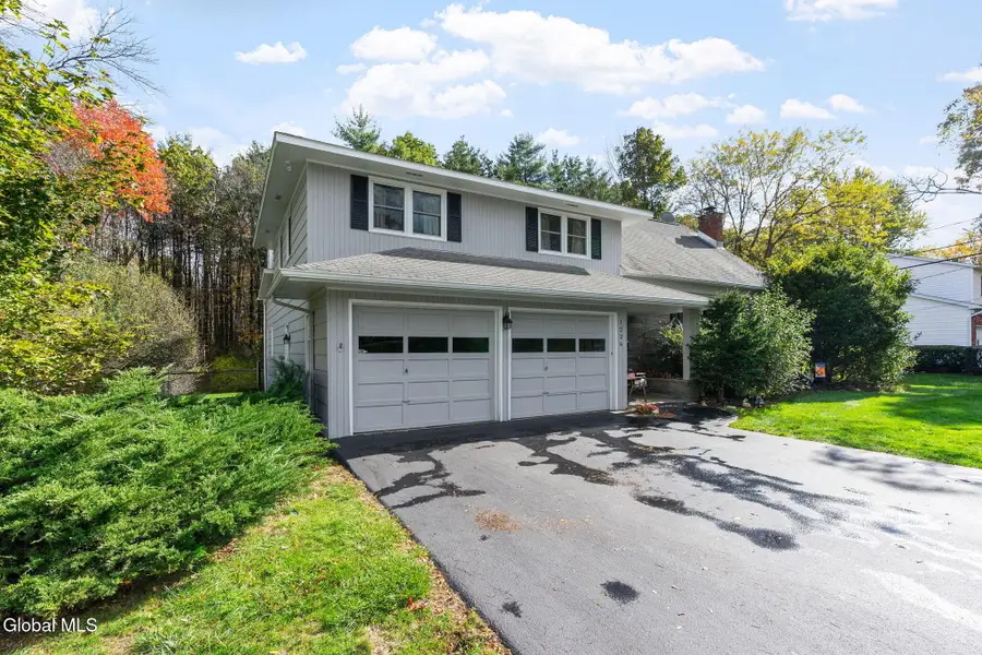 1226 Hempstead Road, Niskayuna, NY 12309 - #2