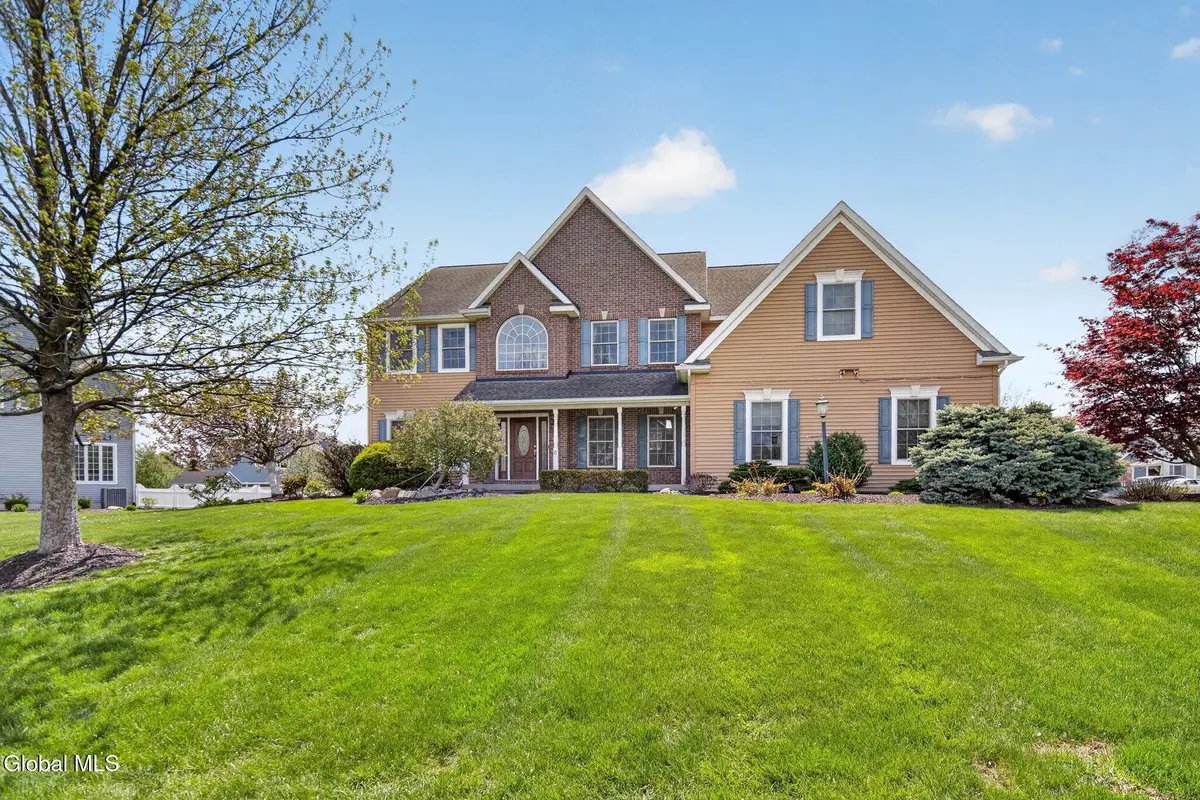 9 Lockwood Place, Colonie, NY 12189 - #1