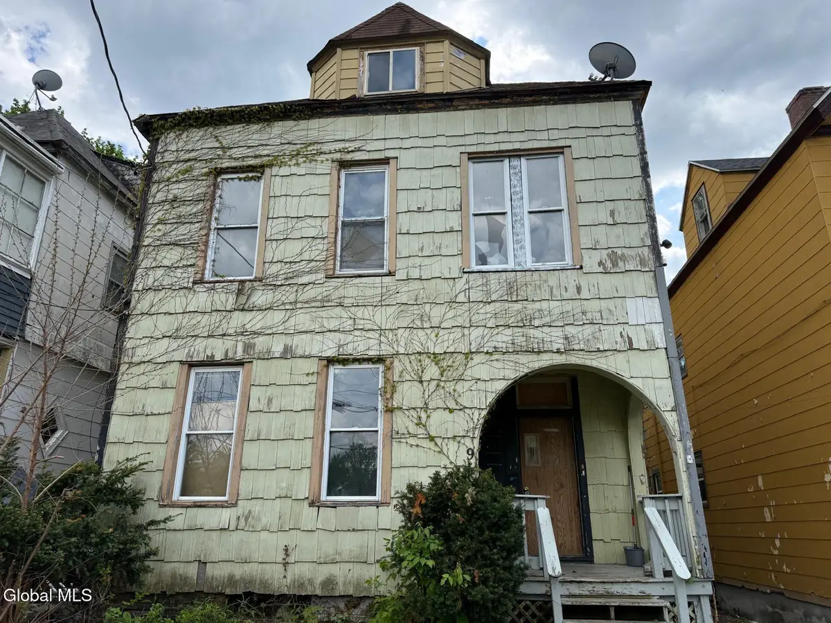 9 Leonard Place, Albany, NY 12202 - #1