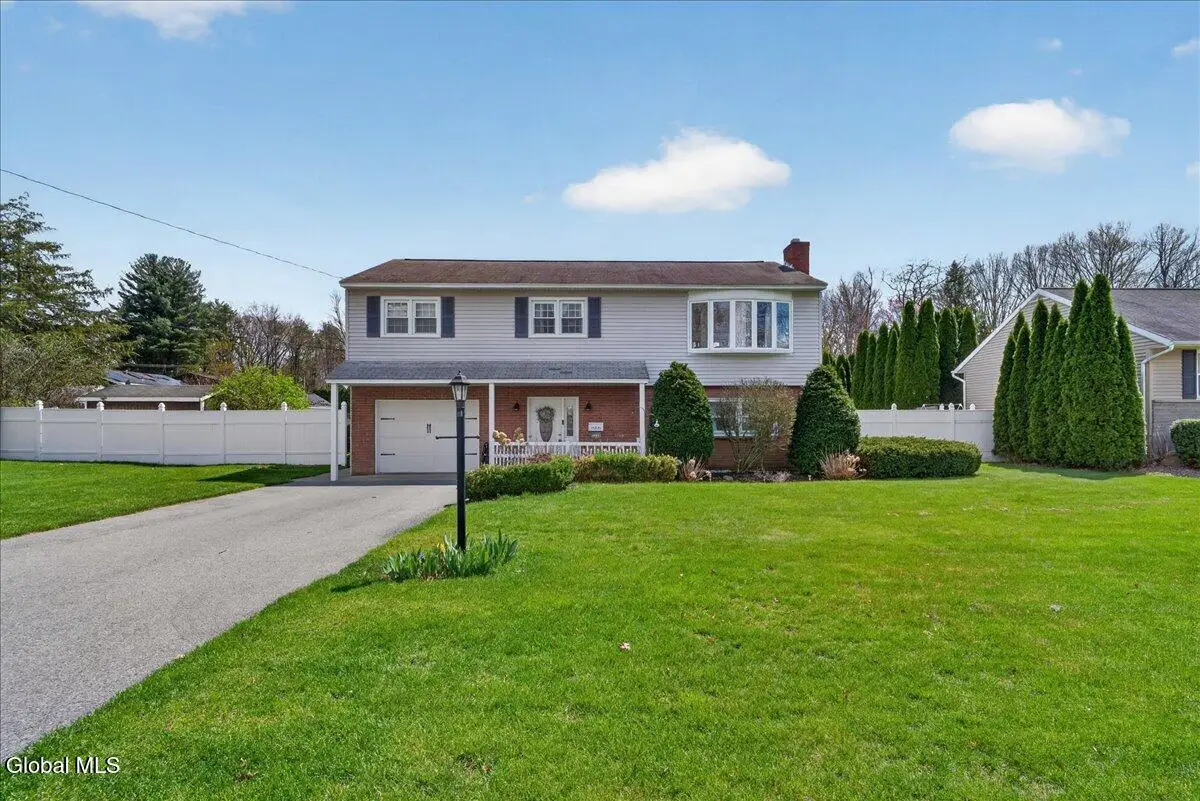 2158 Robinwood Avenue, Rotterdam, NY 12306 - #1
