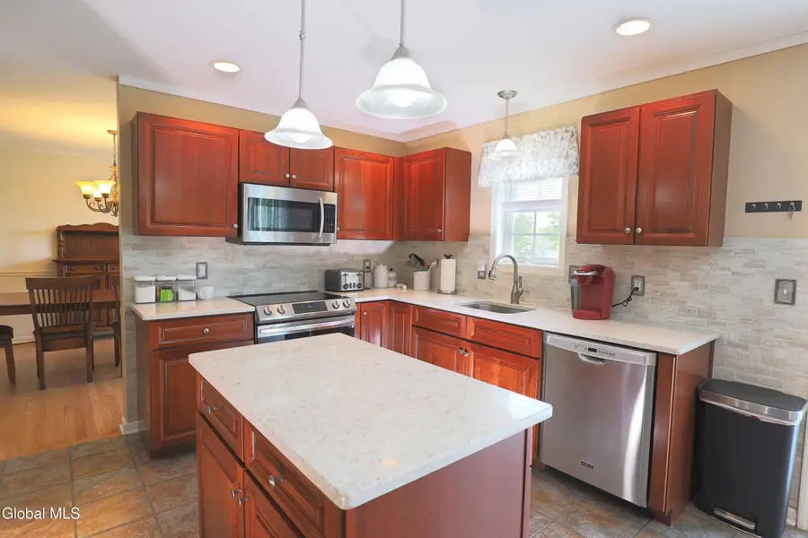 511 Tony Drive, Rotterdam, NY 12306 - #2