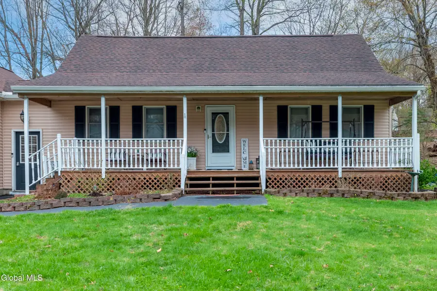 1686 Julianne Drive, Schodack, NY 12033 - #2