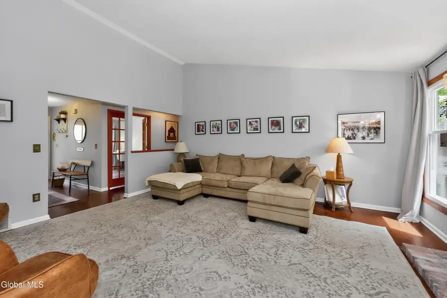 606 Top Ridge Drive, Guilderland, NY 12203 - #3