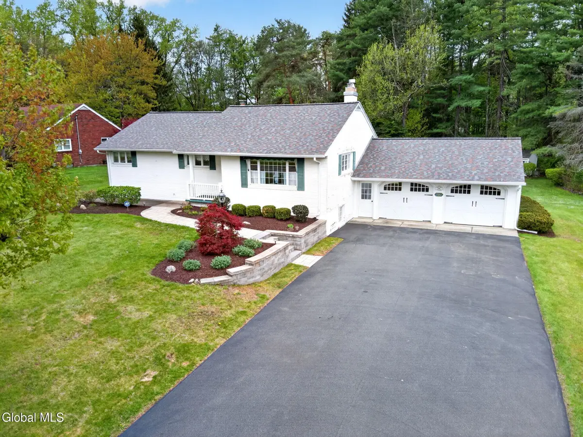 280 Lishakill Road, Schenectady, NY 12309 - #1