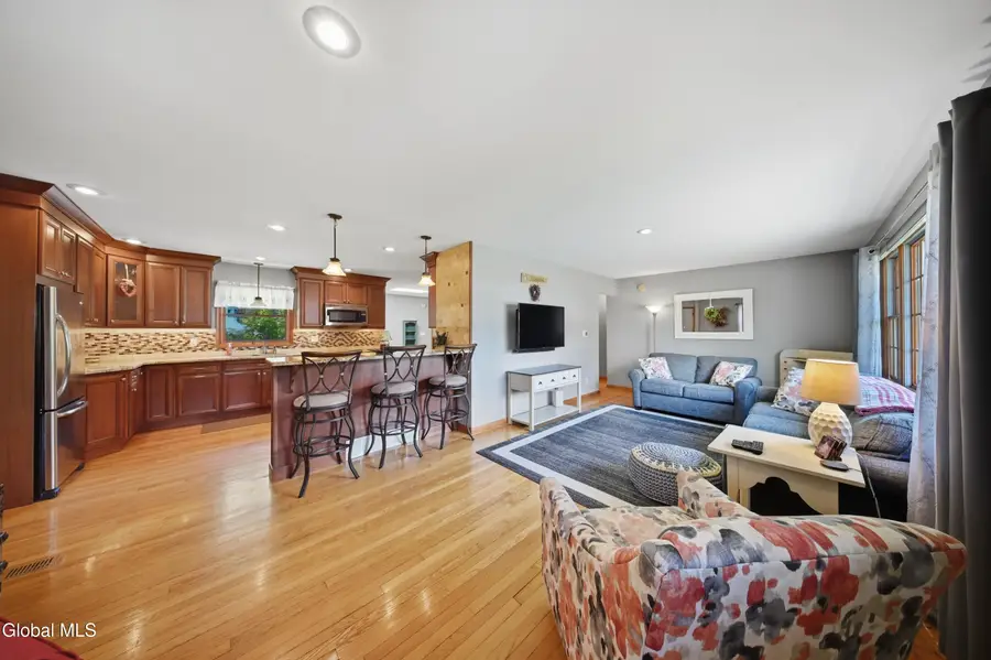 15 Homestead Drive, Latham, NY 12110 - #3