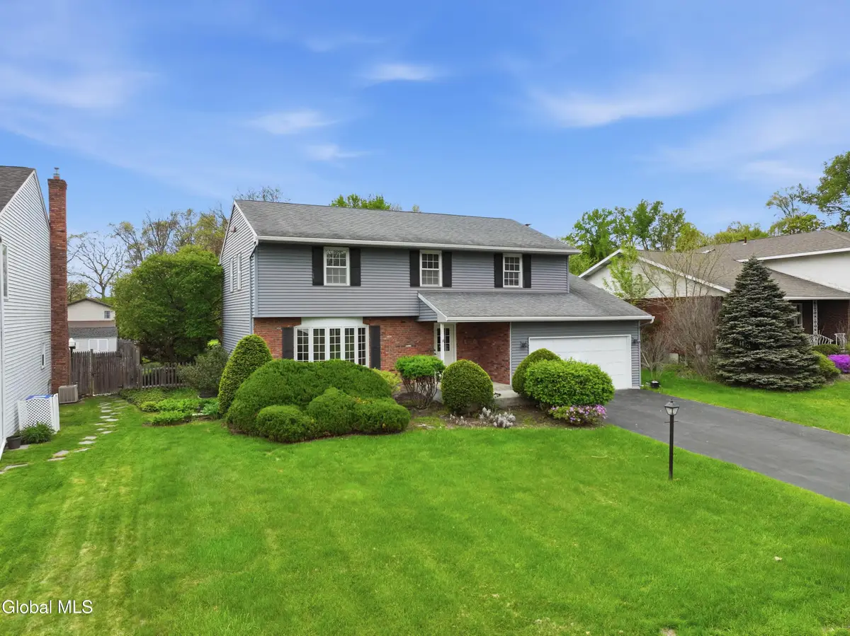 60 Aspen Circle, Albany, NY 12208 - #1
