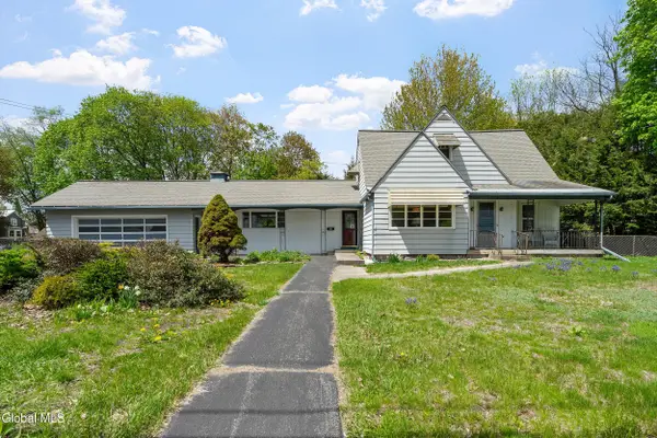215 Oak Street, Corinth, NY 12822