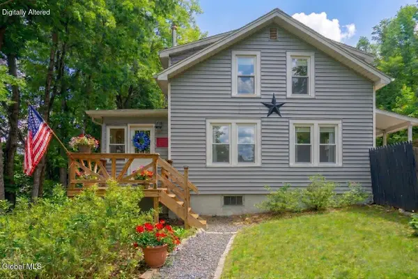 9 S Main Street, Berlin, NY 12022